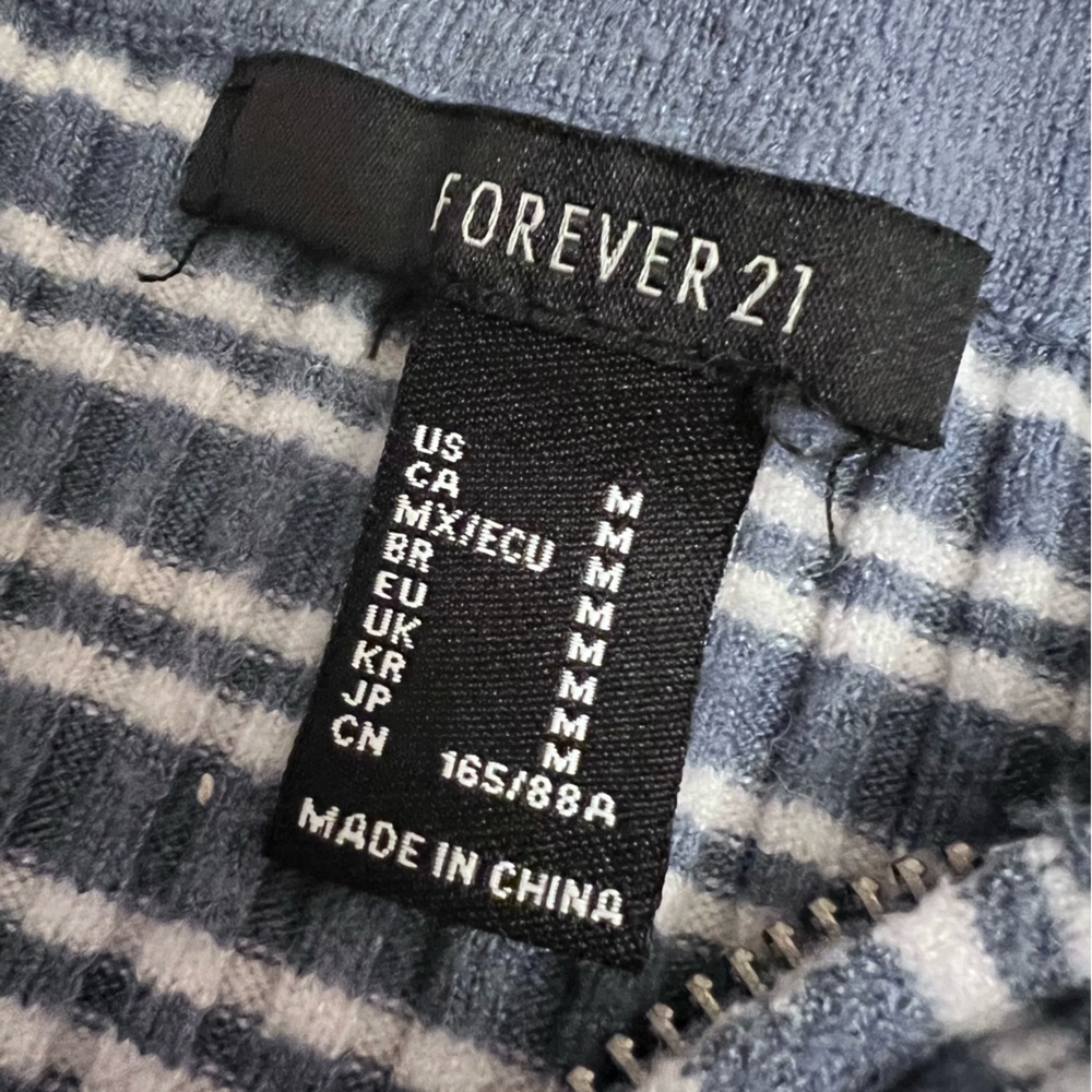 💖 Forever 21 Zip Up Striped Top - Picture 3 of 3